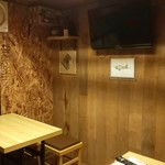 焼酎と肉 興 - テーブル席&半個室