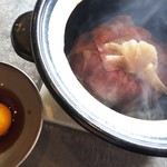 A5和牛肉料理専門店 ONIQUE TOKYO - 牛すき焼き土鍋ご飯