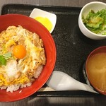 焼き鳥や Shin - 炭焼親子丼￥900(19-05)