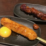 六味膳食 - 卵添つくね214円と豚ハラミ串172円は決してヤワではないタイプ