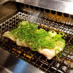 築地 ホルモン ゴング - 