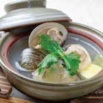 Steamed clams with salted malt butter