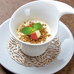 Coarsely ground soybean pudding