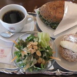 ANTICO CAFFE AL AVIS - 2011/12/11　スピナッチ＆ビニエ