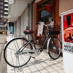 神戸ワッフル&カフェ - 道端の看板