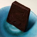 OGGI 東武 池袋店 - この薄さ且つ不安定な状態で立つ！(笑)