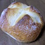 ガヤール - 100％天然酵母パン（プレーン）：150円