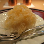 青華こばやし - マンゴーかき氷　ほうじ茶シロップ掛け