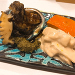 うを徳 - アワビのステーキとワインとバターの肝和え、ずいき胡麻和え、加賀野菜打木かぼちゃ