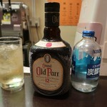 菜香餃子房 - オールドパー12年 600円