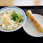 うつ海うどん - かけうどんとちくわ天