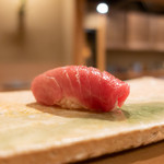 東麻布 天本 - 中トロ