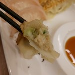 ８番らーめん - んーでもやっぱり８番餃子の方が美味しい なんでやろ？