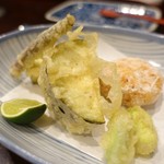 鳥田中 - 天ぷらの盛り合わせ