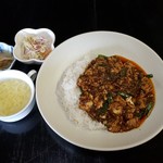 麻婆豆腐ランチ(900円)です。