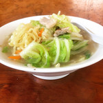 味よし食堂 - 横からのアングル。
      