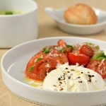 Tomato & Burrata(トマト ブラータ) Tomato & Burrata(トマト ブラータ)
