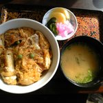 大正亭 - ごはん小盛のかつ丼