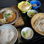 たちばな源氏庵 - カツ煮定食