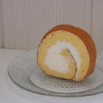 手作り菓子の店 ｆuumi - ロールケーキ 200円