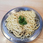 中村麺三郎商店 - 替玉(１５０円)はかためでお願いしてみた。するとポキパツ感も。