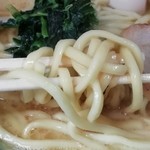 横浜家系ラーメン 魂心家 - 麺アップ