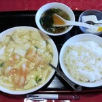 八仙菜館 - 今週ランチ（エビと豆腐炒め定食）580円