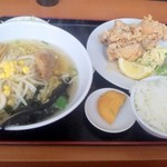 台湾料理 福味居 - 鶏の唐揚げランチ