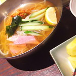 Issum boushi - 冷麺セット(2/2)　\1580(税別)