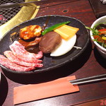 Issum boushi - 冷麺セット(1/2)　\1580(税別)