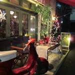 BISTRO POISSON ROUGE - 