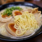 とんこつラーメン まる一 - 