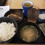 Yoshinoya - 焼き魚定食（朝食）