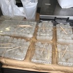 えびすや - わらび餅
中 200円 × 5個 = 1,000円
小 100円 × 5個 = 500円