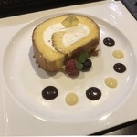 治一郎 - ロールケーキセットのロールケーキ