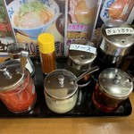 北海らーめん - テーブルの薬味