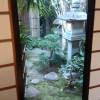大市 - 部屋に面した庭