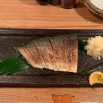 夜ノ焼魚 ちょーちょむすび - 【炙り〆サバ刺…800円】◎2019/5