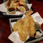 栄寿し総本店 - 天盛りにカレイ揚げ