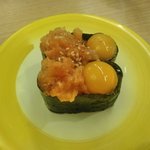 すし江戸 - サーモンユッケ