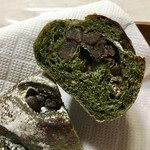 メゾン ムラタ - よもぎの生地に、大粒の大納言