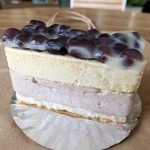 洋菓子舗 茂右衛門 - あんことくろみつ