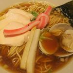 むぎとオリーブ - 鶏・煮干・蛤のトリプルＳＯＢＡ　ズームアップ