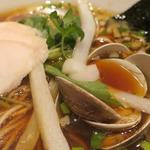 むぎとオリーブ - 特製 蛤ＳＯＢＡ　ズームアップ