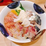 Numa Duumi Ichi - ４色丼