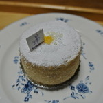 シュープレーム