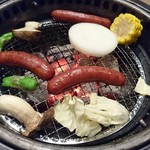 Gyuukaku - 牛タンソーセージ、焼き野菜