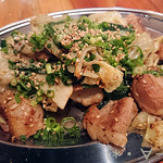 Hakatayatai Izakaya Nakamuraya - 博多もつ焼き(1000円)