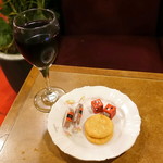名曲・珈琲 麦 - 赤ワイングラスモーニング割引300円