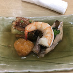 三平鮨 - 料理１皿目。